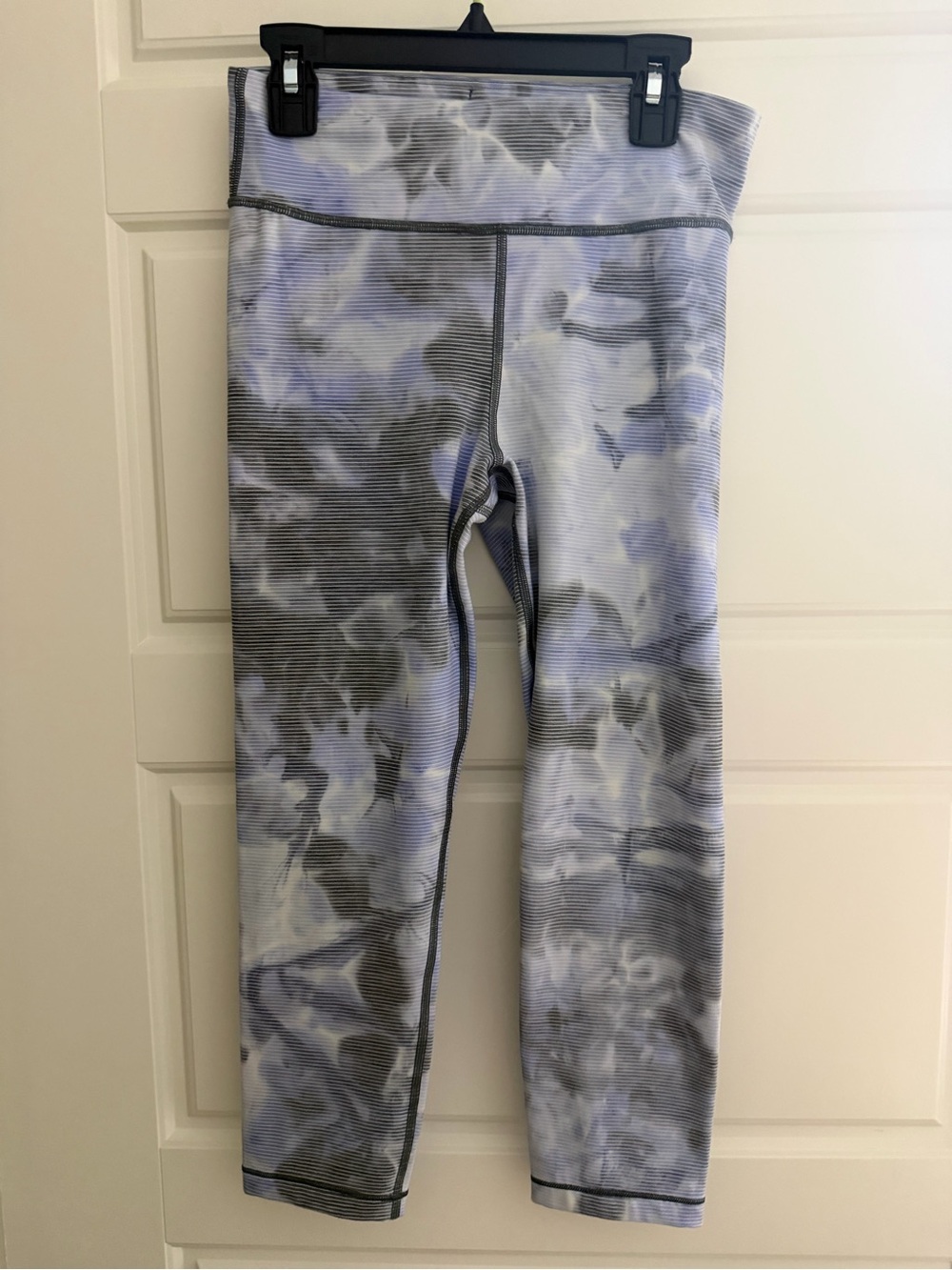 Athleta Lavender and Gray Tie-Dye Kids Performance Leggings- fit below knee